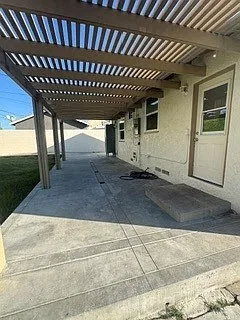 2 bed, 836 sqft, $3,000 — Photo 2