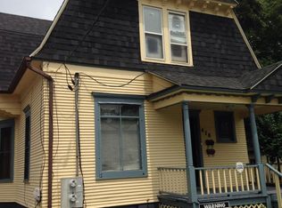 478 Barrett St #1, Elgin, IL 60120