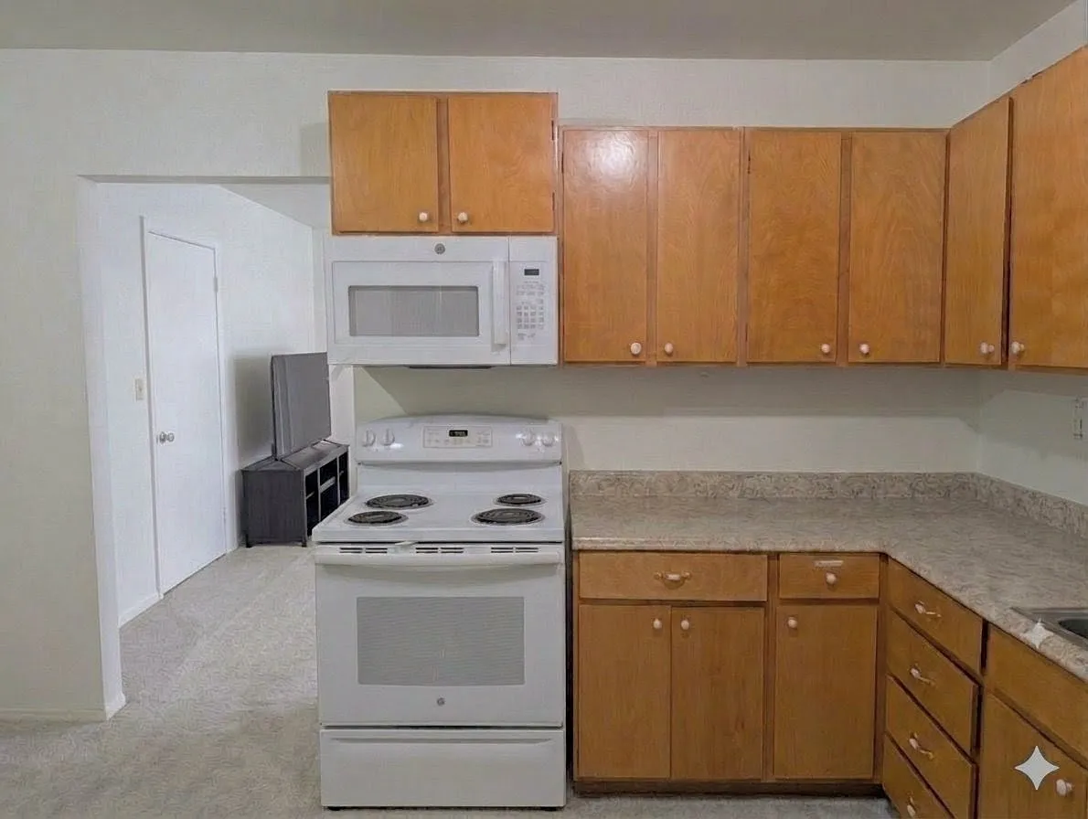 2 bed, $1,600 — Photo 2