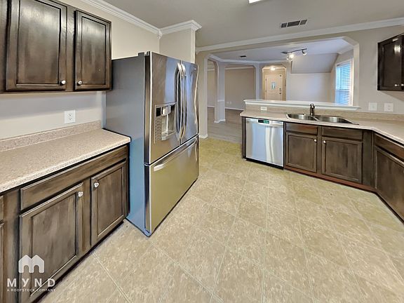 4th image of 5644 Brougham Way