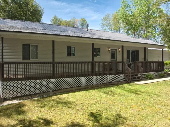 8665 N Meridian Rd, Clare, MI 48617
