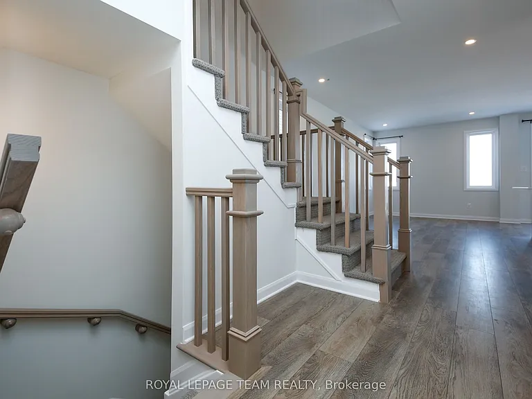 645 Hamsa St — Photo 6