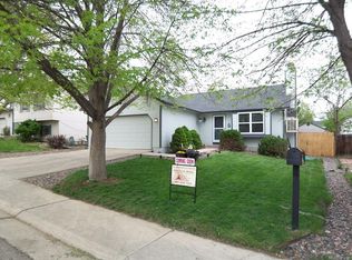 18839 E Hawaii Dr, Aurora, CO 80017