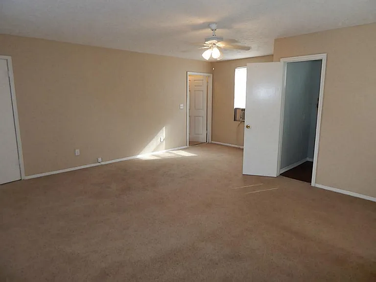 21407 Cimarron Pkwy — Photo 23