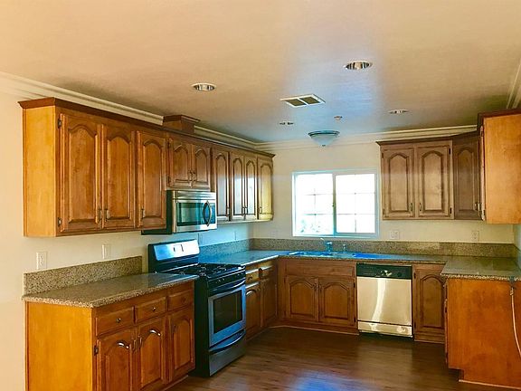 5th image of 6582 Cherimoya Ave