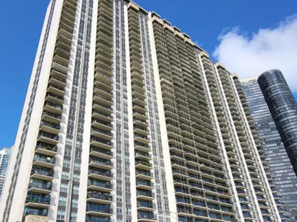 400 E Randolph St APT 1405, Chicago, IL 60601