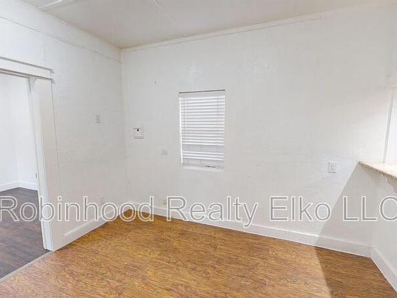 5th image of 843 Lincoln Ave