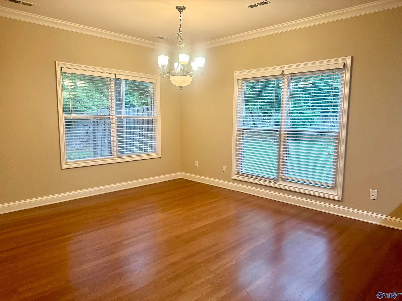 3 bed, 2.5 bath, 2154 sqft, $1,750 — Photo 3