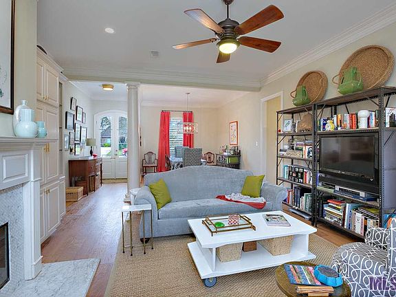 5th image of 733 Highland Knoll Ct