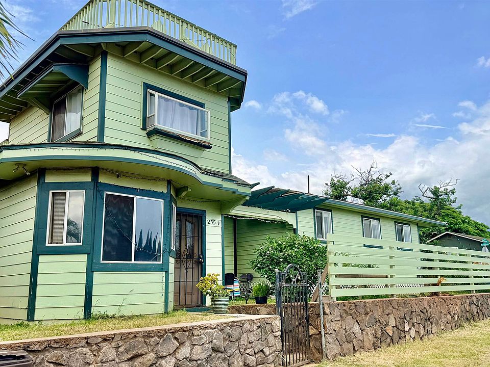1st image of 255 Kaiolohia St