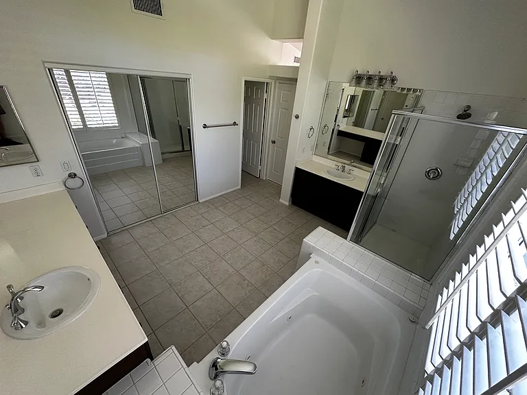 En Suite Bathroom