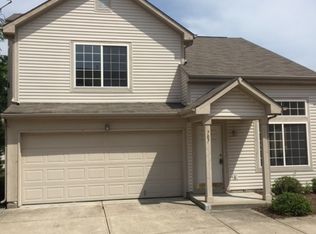 707 Pine Lake Dr, Greenwood, IN 46143