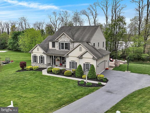 2nd image of 2048 Mallard Ln #L-0015