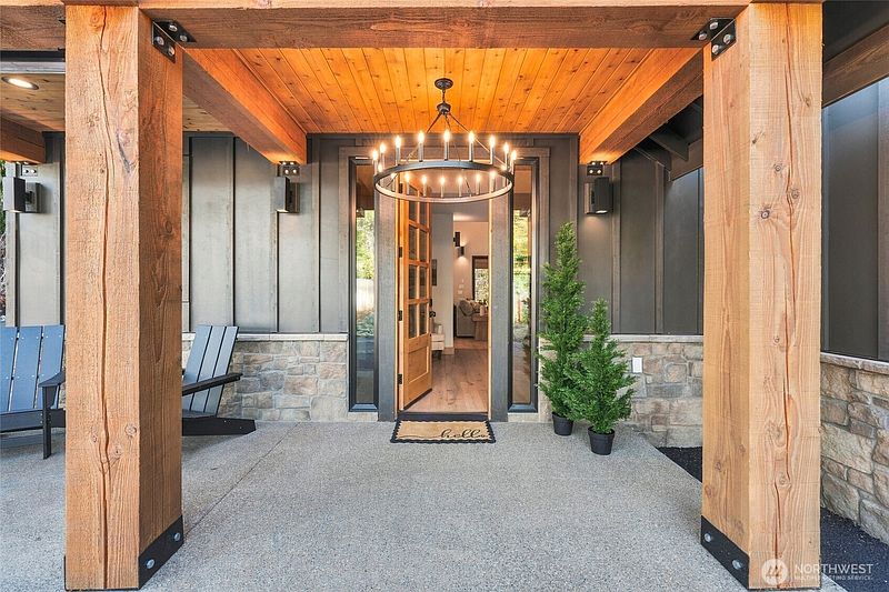 4th image of 200 Telluride Drive