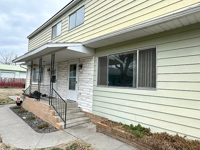 1321 & 1323 McPherson Ave — Photo 1