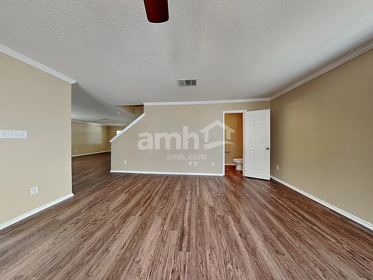 360 Thicket Ln — Photo 7