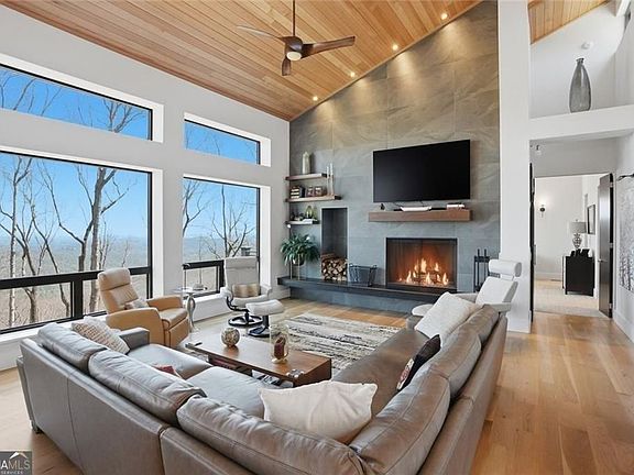 5th image of 7207 Ridgeview Dr