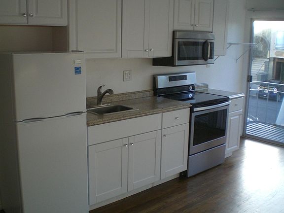 2nd image of 1240 21st Ave APT 4