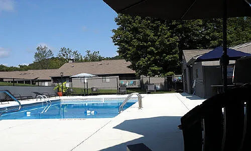 Deer Run Apartments — Photo 6