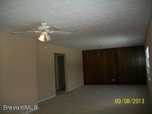 2nd image of 890 Hillcrest Ave