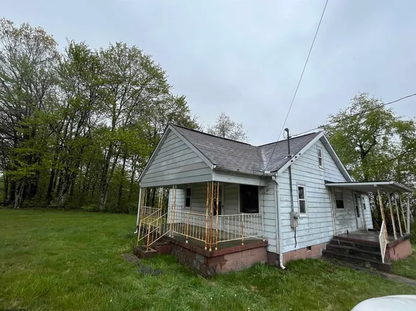 4917 Grafton Rd, Independence, WV 26374