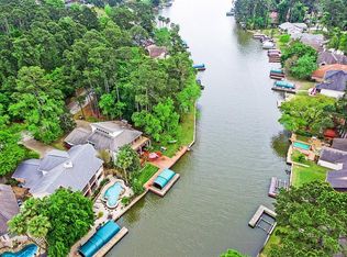 3111 Willowbend Rd, Montgomery, TX 77356