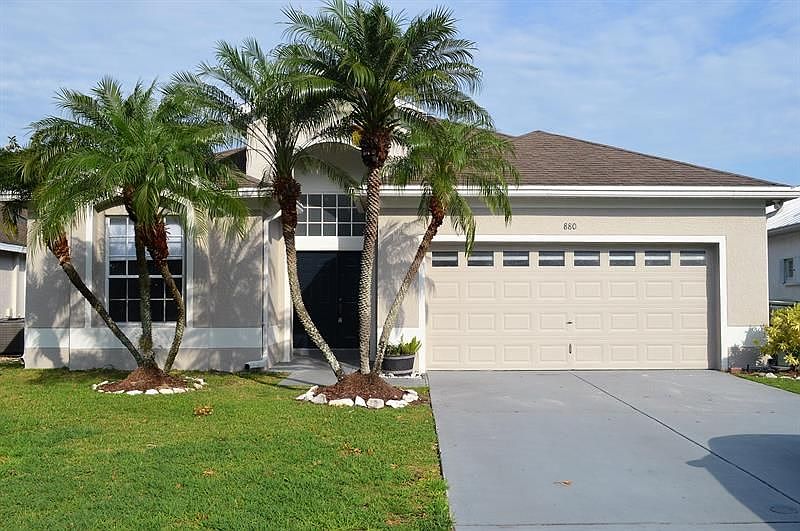 1st image of 880 NW Waterlily Pl
