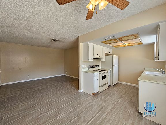5th image of 221 NW Jefferson Cir N #18