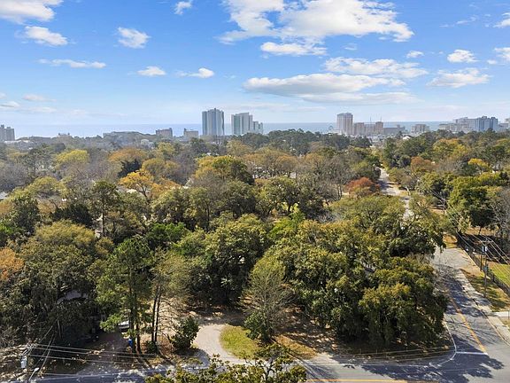 2nd image of 202 Broadway St.