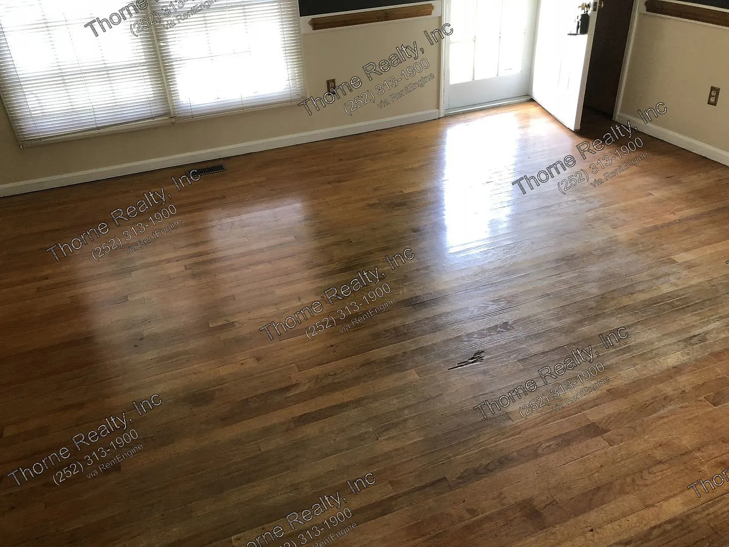 3 bed, 1.5 bath, 1056 sqft, $1,250 — Photo 4