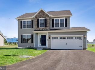 24 Shawl Dr Lot 83, Hanover, PA 17331