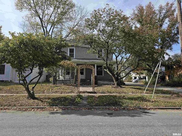 219 S Prairie St, Jacksonville, IL 62650