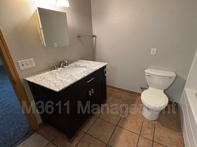 2820 S St — Photo 14