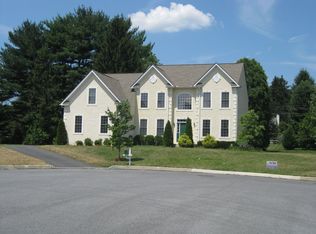 404 Dewey Ln, Wallingford, PA 19086