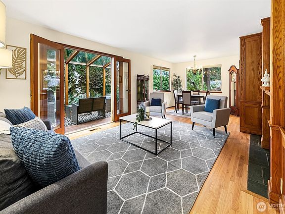 5th image of 9325 217th Place SW