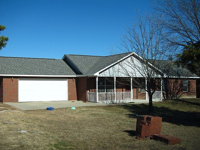 2nd image of 1873 Eastwood Rd