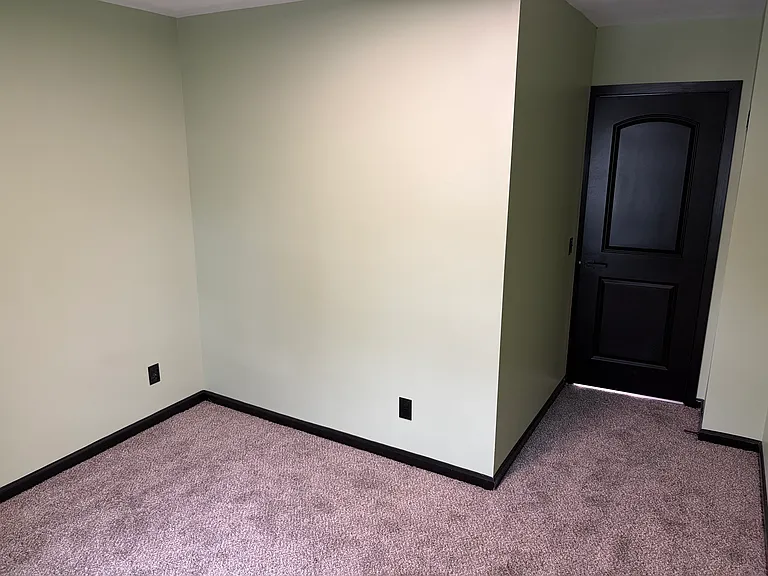 205 N F St — Photo 8