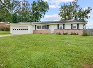 108 Briscoe Cir, Bristol, TN 37620