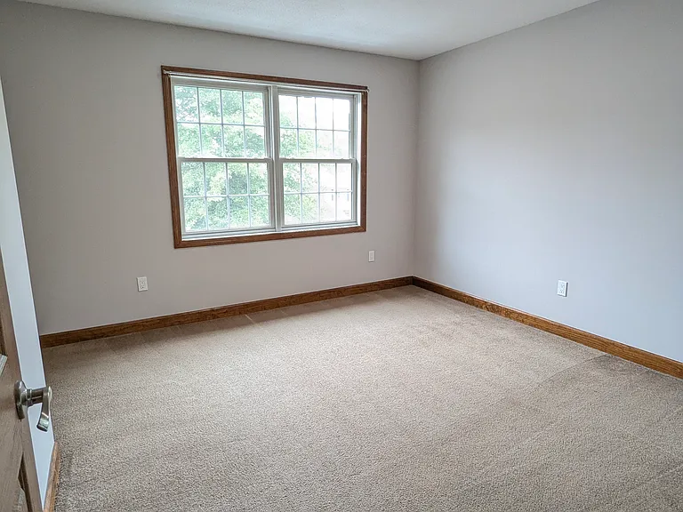 1558 Highland Ave #2 — Photo 9