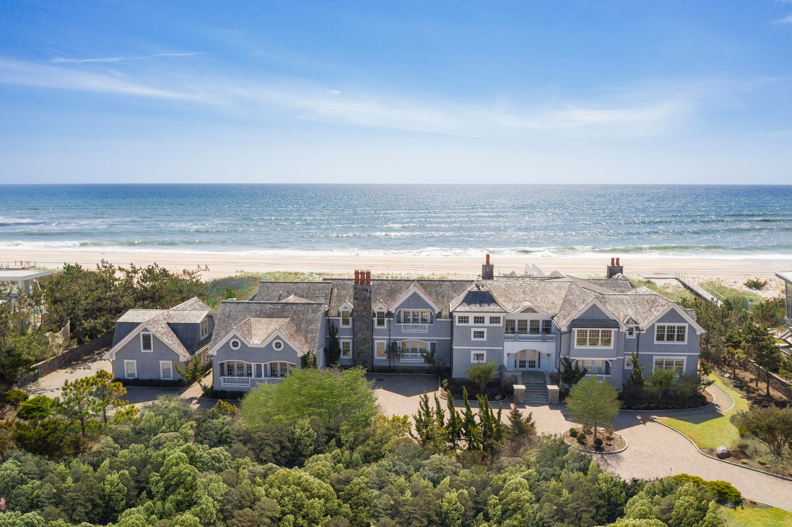  59 Dune Road Front Exterior