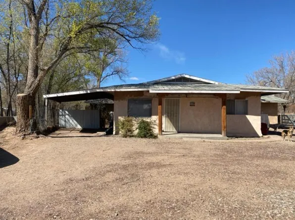 528 Atrisco Dr NW, Albuquerque, NM 87105