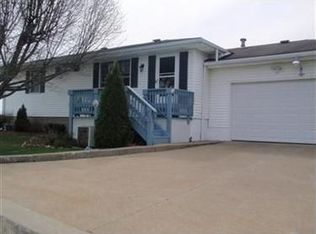 720 Springfield Rd, Columbiana, OH 44408