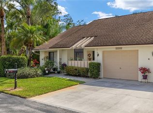 6074 Huntington Woods Dr #18, Naples, FL 34112