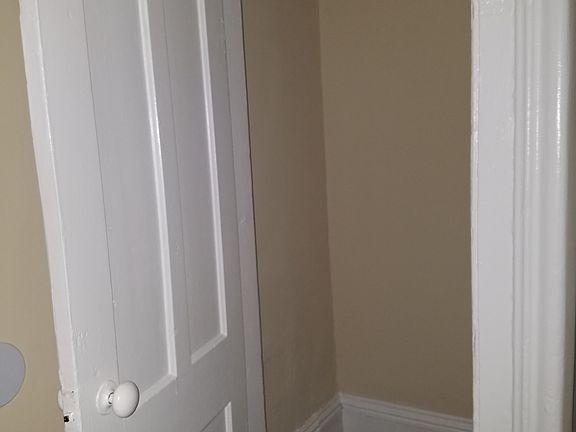 4th image of 105 Beers Street # Third Floor