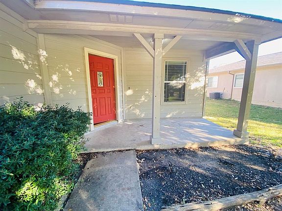 4th image of 114 Quail Hollow Dr