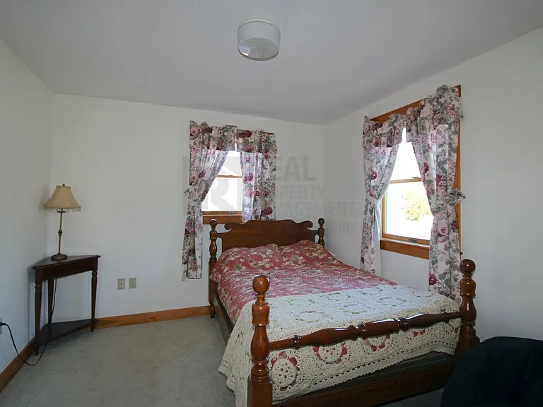 163 Winnacunnet Rd — Photo 24