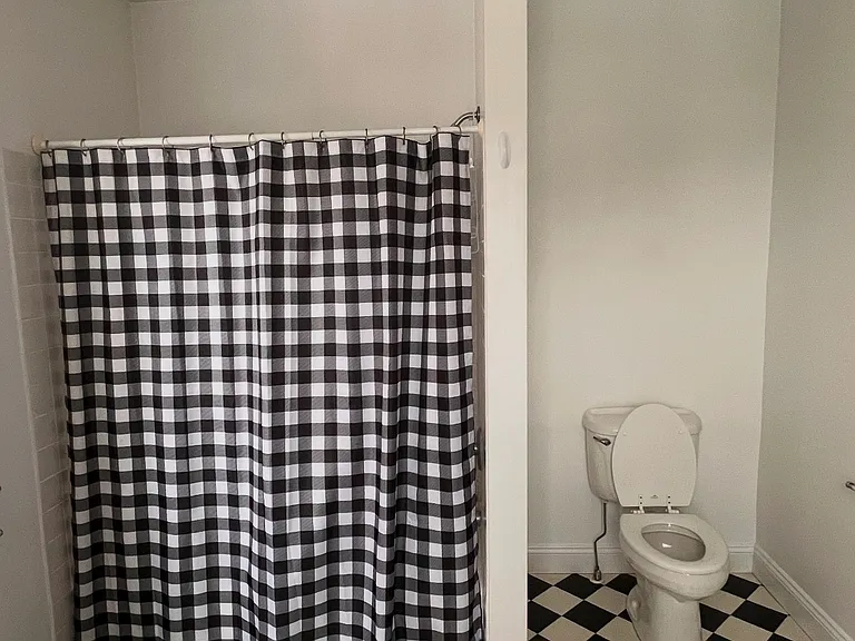 609 Piedmont Ave #1B — Photo 8