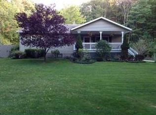 777 Kreinbrook Hill Rd, Mount Pleasant, PA 15666