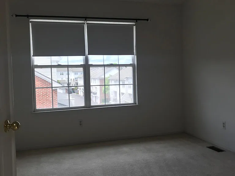 1344 S Main St — Photo 9