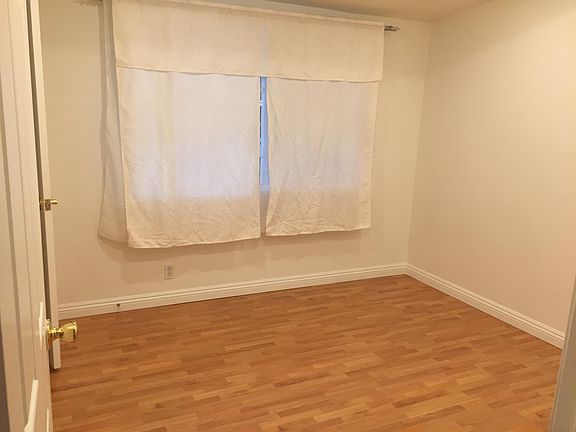 4th image of 4930 N Enid Ave
